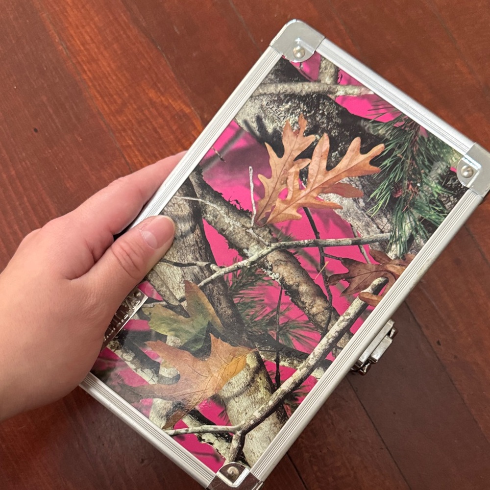 Camo Pink and Silver pencil case - Picture 4 of 6
